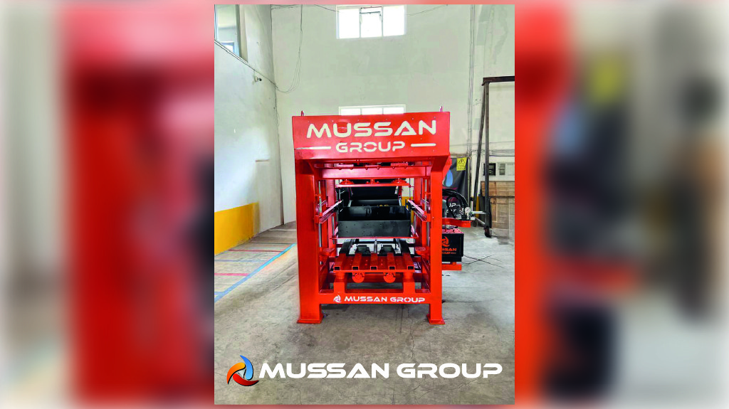 MG 4.1 Semi Automatic Block Making Machine-Cameroon